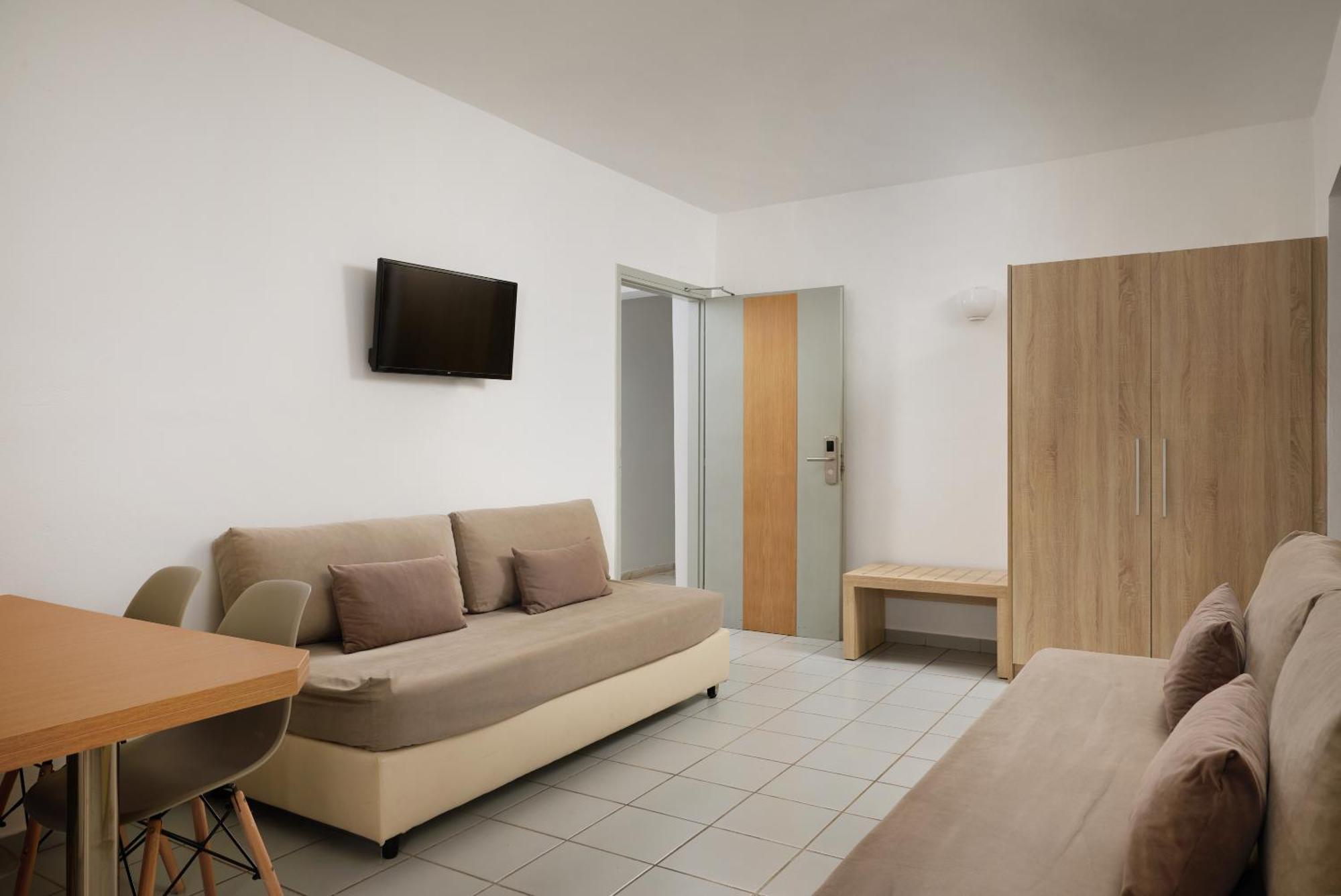 خيرسونِسوس Acropolis Apartments المظهر الخارجي الصورة