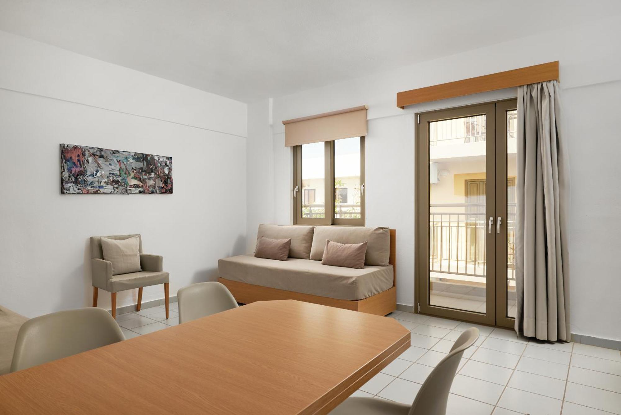 خيرسونِسوس Acropolis Apartments المظهر الخارجي الصورة