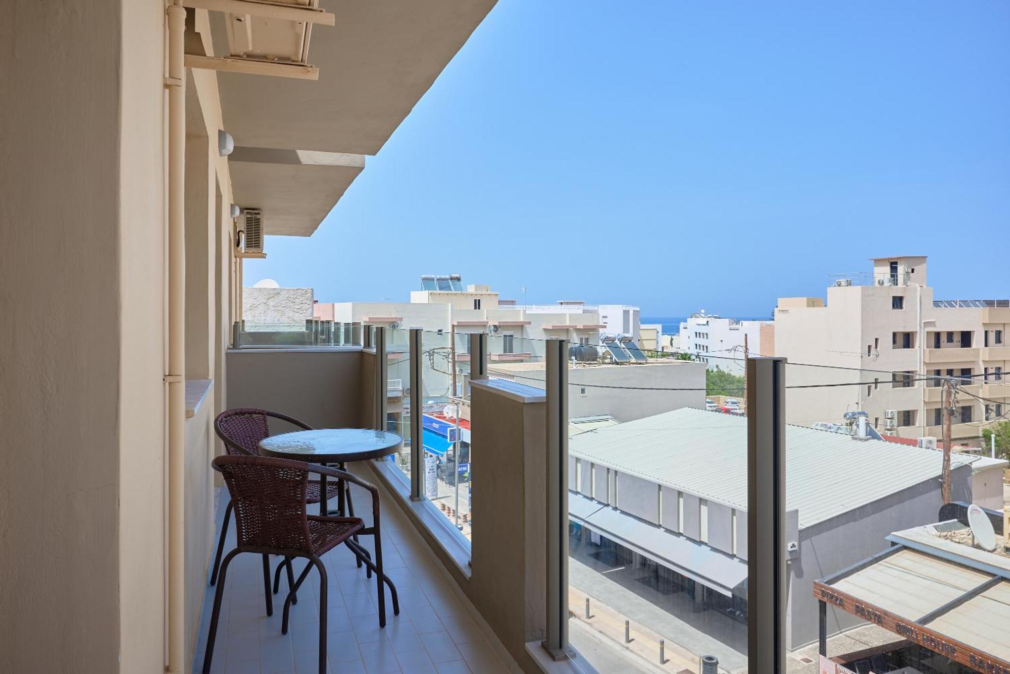 خيرسونِسوس Acropolis Apartments المظهر الخارجي الصورة