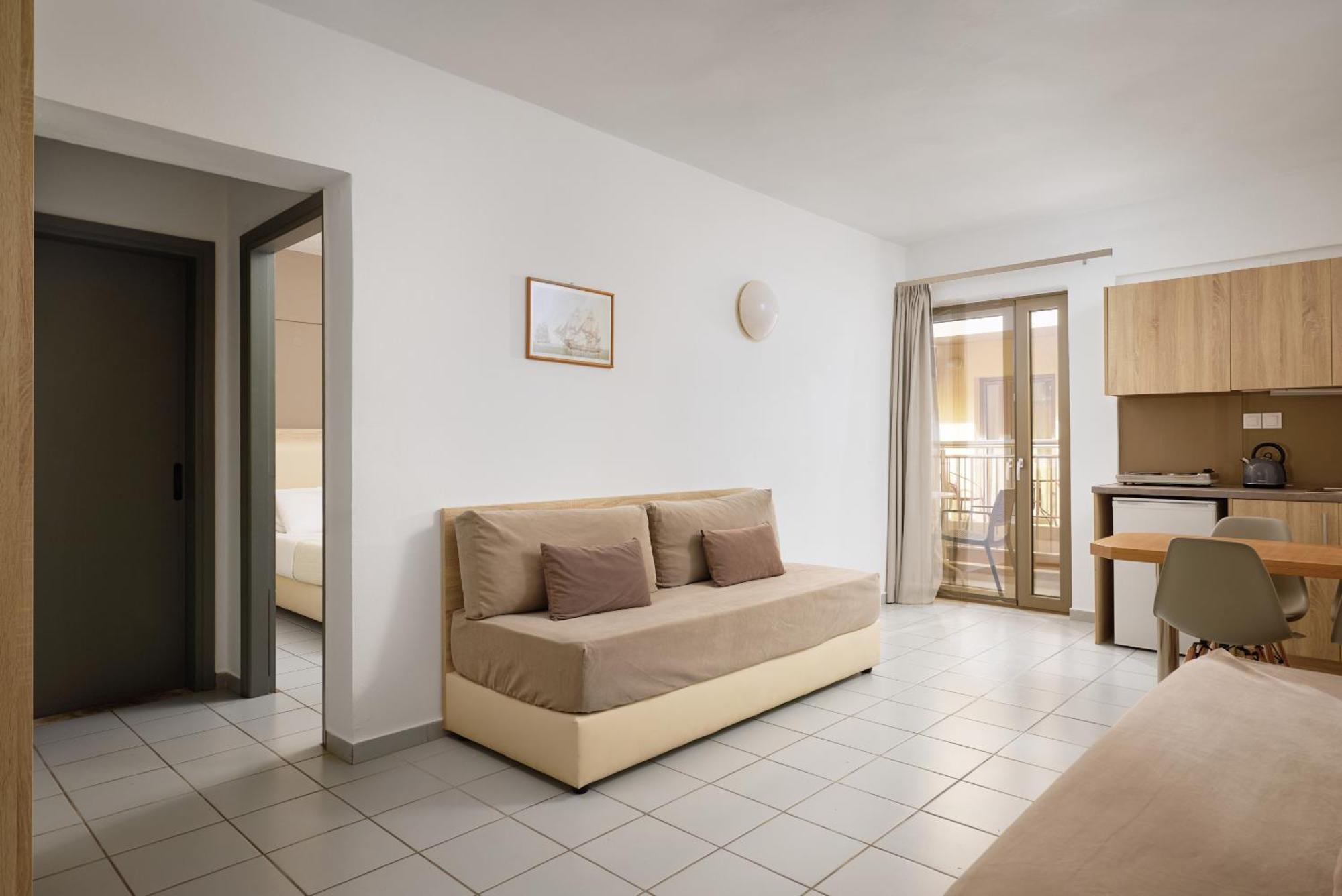 خيرسونِسوس Acropolis Apartments المظهر الخارجي الصورة