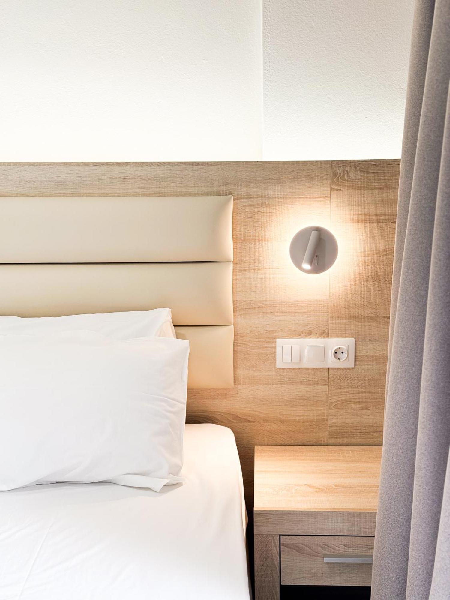 خيرسونِسوس Acropolis Apartments المظهر الخارجي الصورة